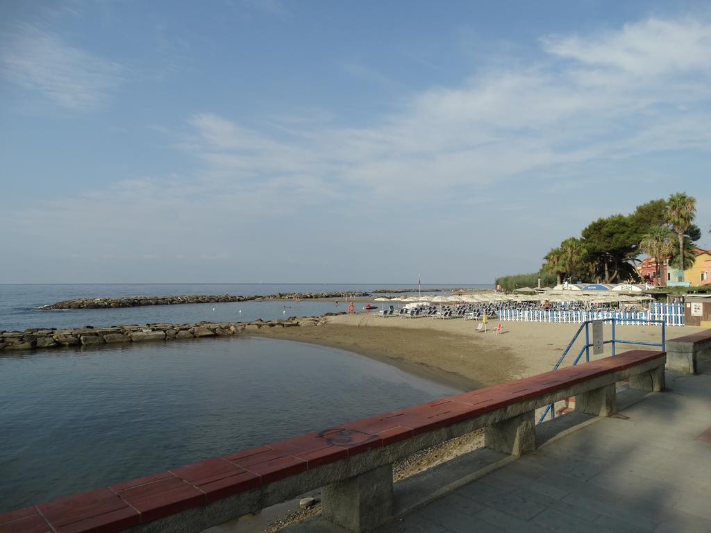 Strada Casai 19 Apartment Riva Ligure Luaran gambar